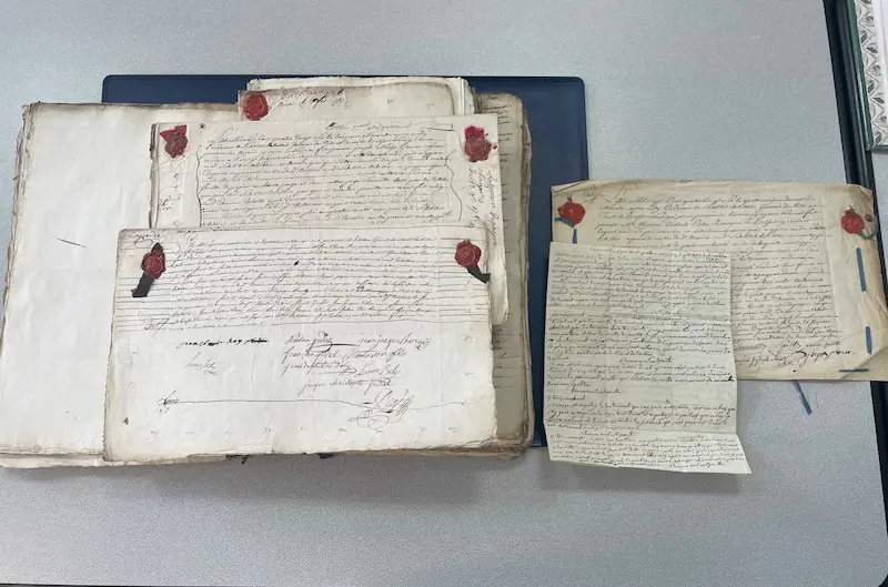 Historical civil registration records and archival documents used in French genealogy